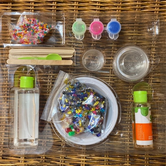 Nickelodeon Extreme Slime Kit - Picture 2 of 4